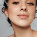 Kuru ve Hassas Ciltler için Doğru Serum Seçimi ve Kullanım Önerileri